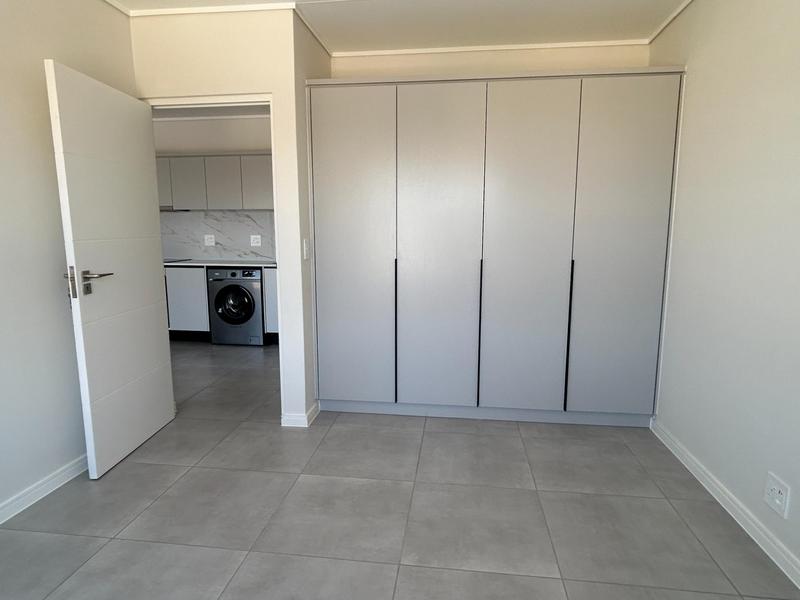 To Let 1 Bedroom Property for Rent in Sandown Western Cape